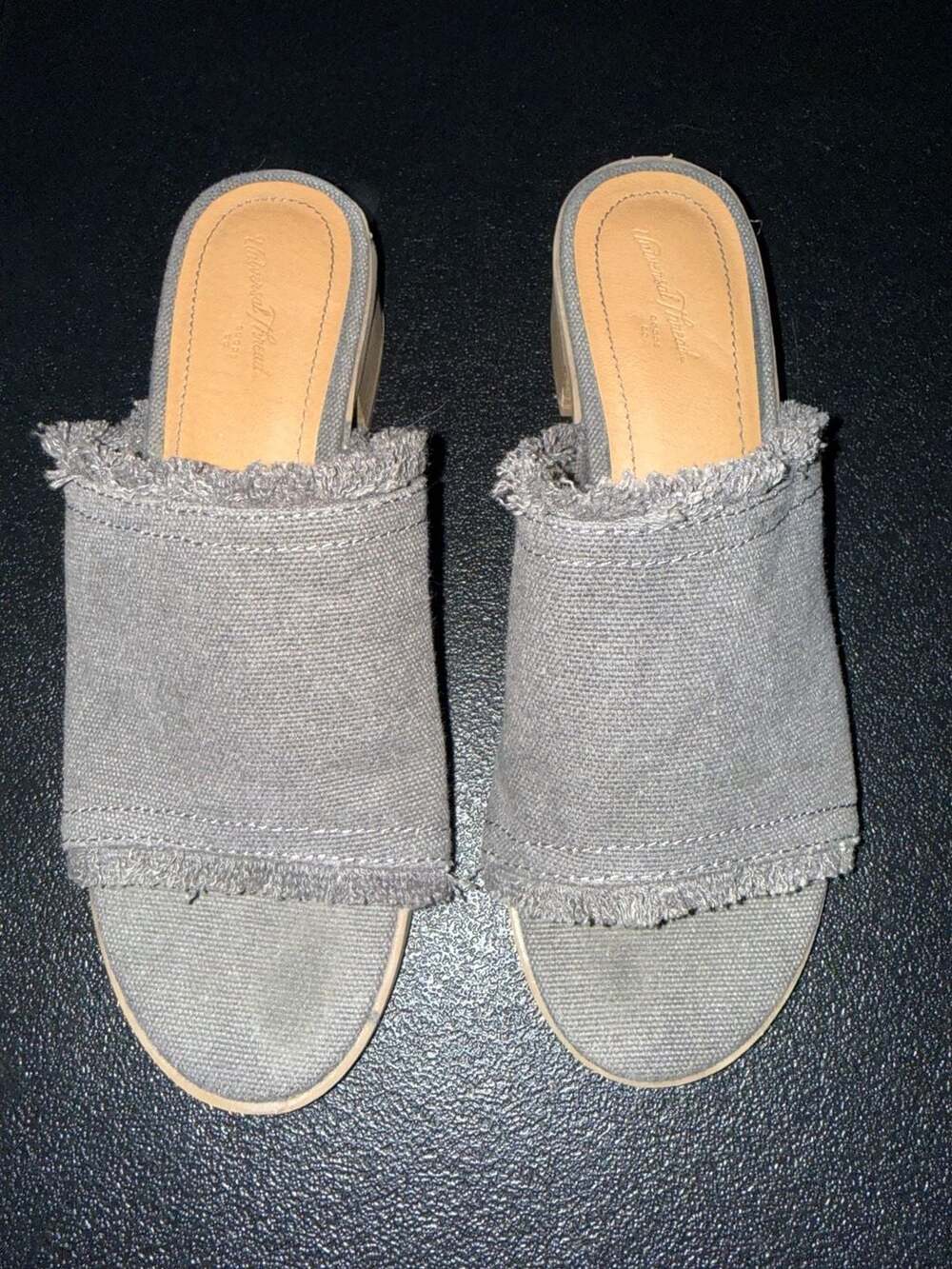 Universal Thread Gray Canvas Slide Sandals with Frayed Edge-6.5
